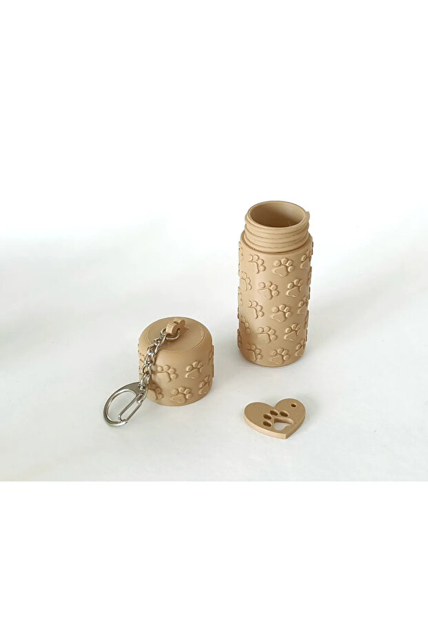 Ornamental Detailed Lipstick Case Keychain Model Lipstick and Lip Moisturizer Carrier