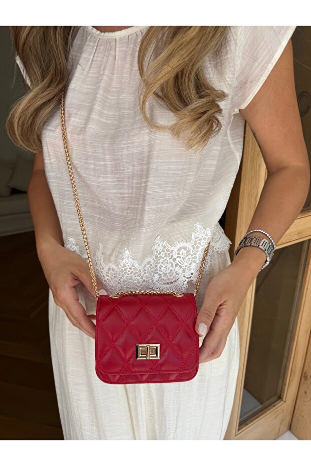 Chain Strap Quilted Detailed Mini Bag Red