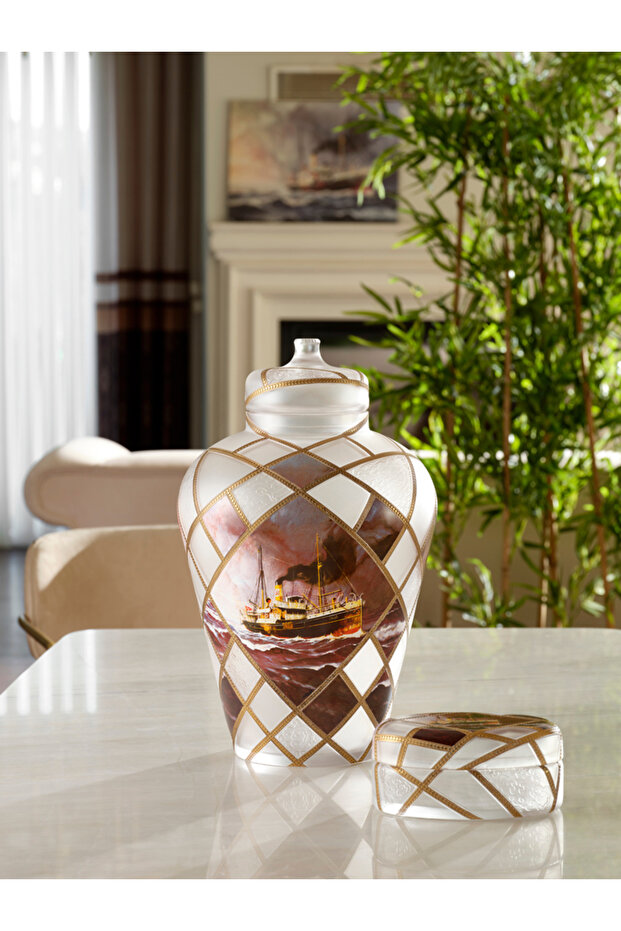 1919 Beginning Vase, Stylish Decorative Vase
