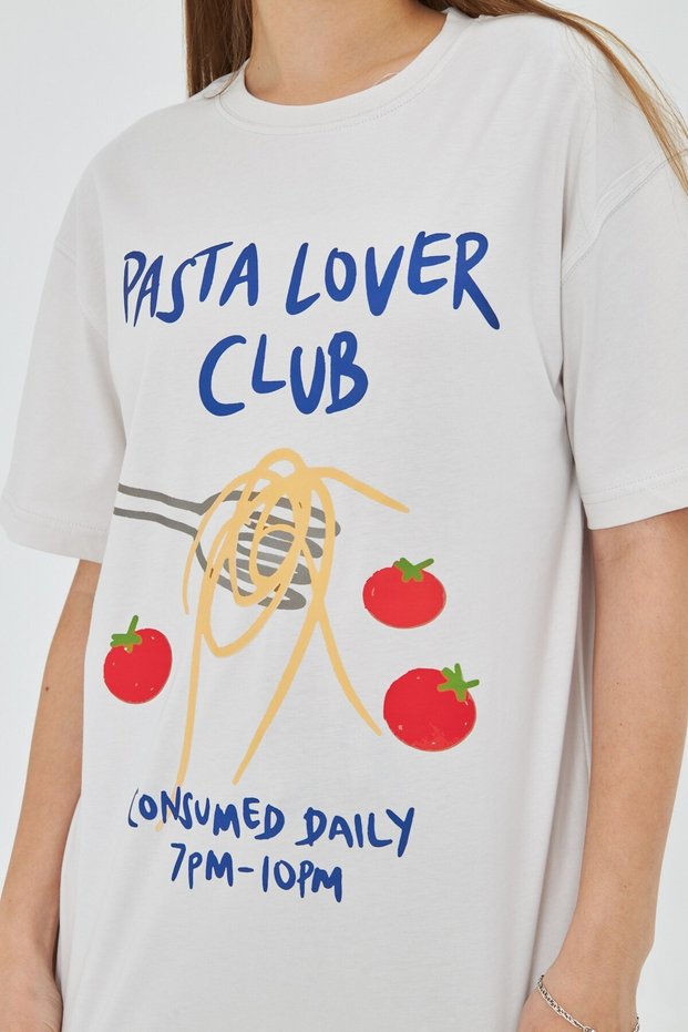 Unisex Oversized T-Shirt with Spaghetti Motif Print Black / White