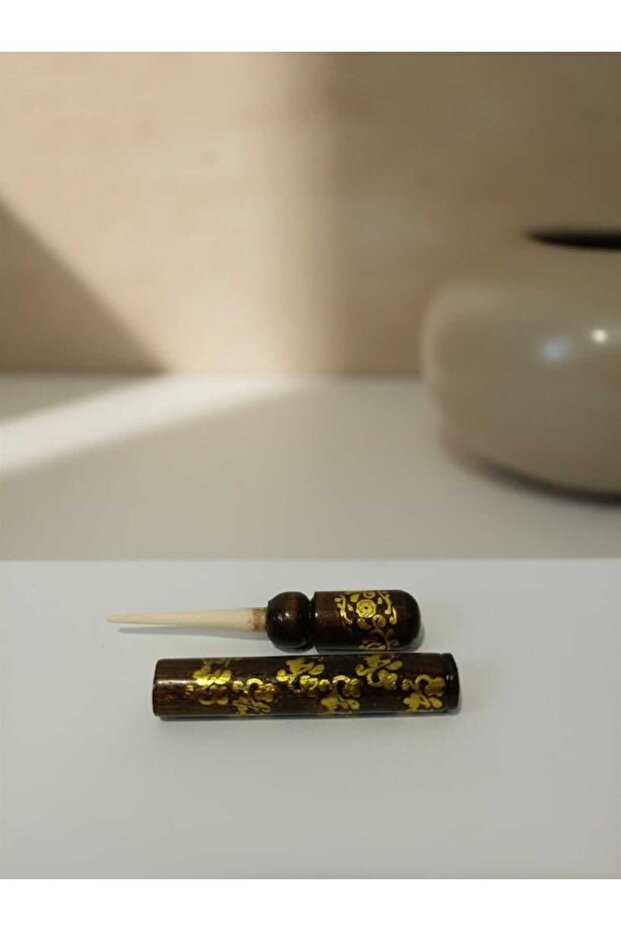 Handmade wooden pencil holder
