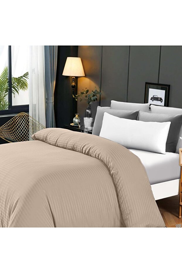 Double Duvet Cover - 1 Piece, Luxurious 100% Cotton Sateen with 250 Thread Count, Stylish Classic Stripe Pattern with Button Closure