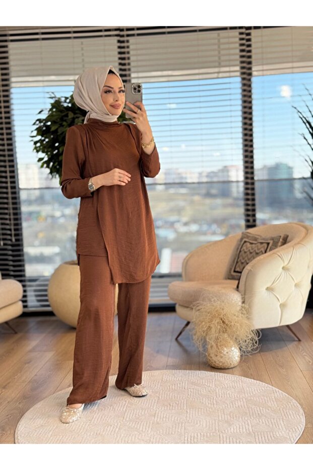 8515 بدلة بقطعة أمامية مجزأة باللون البني