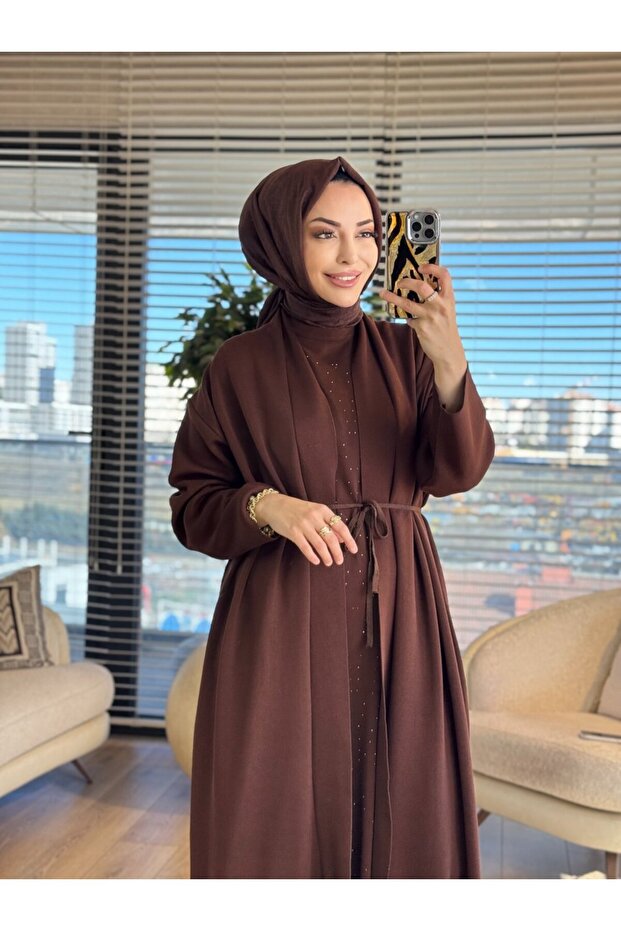 25204 طقم مزدوج مع سترة مطبوعة بالحجر من الداخل باللون البني