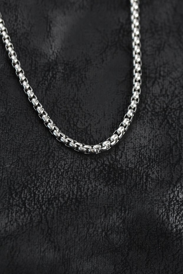 Silver Steel Venetian Chain Necklace for Men with Maintained Finish