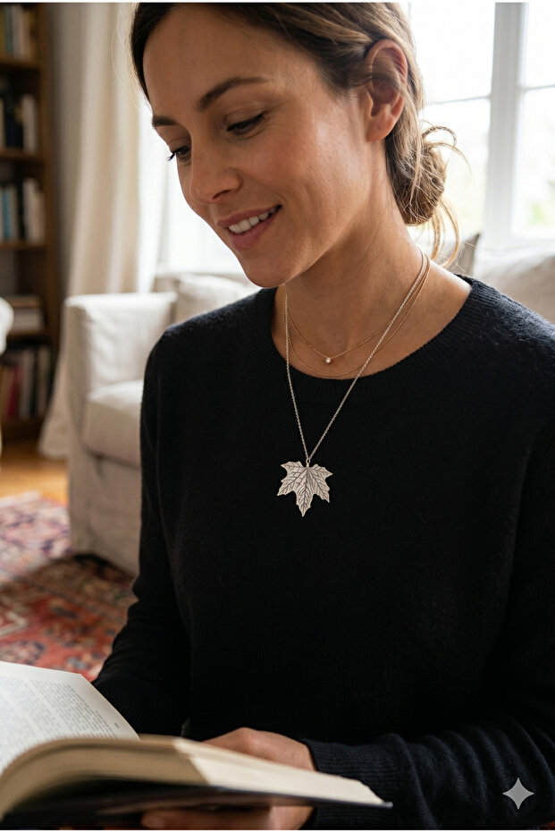 Cast Leaf Shaped Necklace and Earring Set