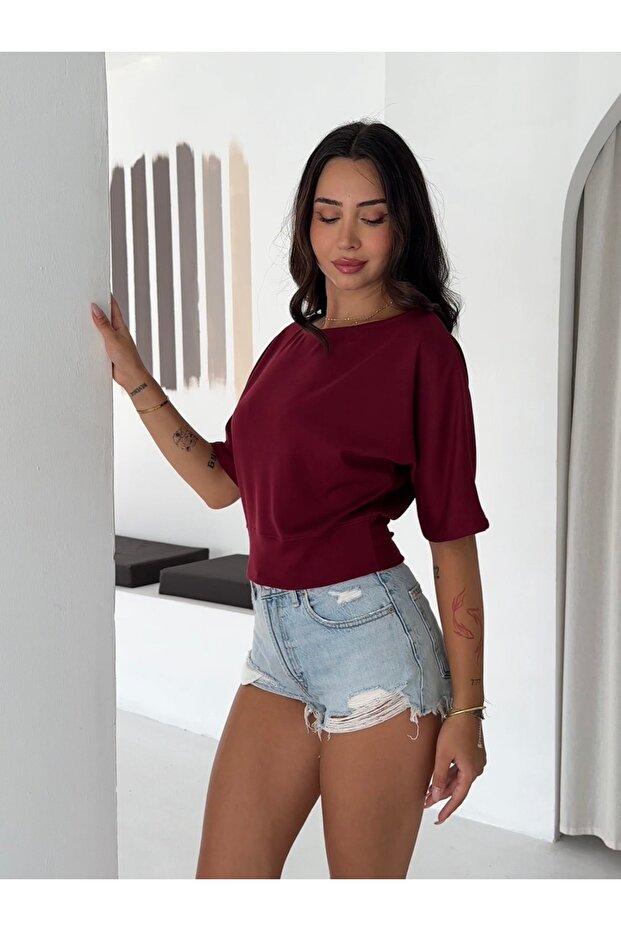 Kayık Yaka Basic Bluz