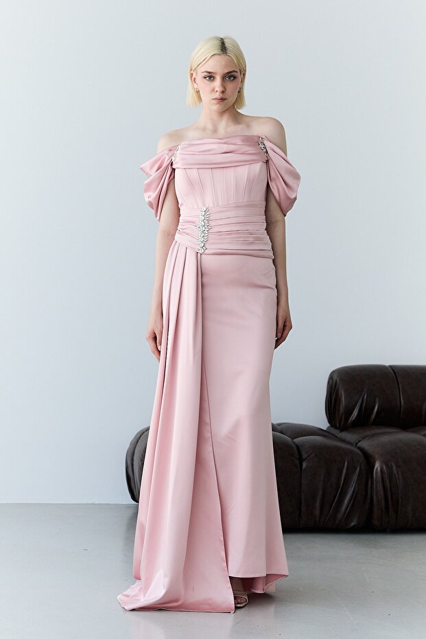 Powder Kayık Yaka Stone Embroidered Draplei Long Evening Dress