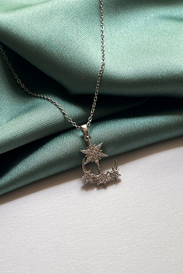 Star Detailed Crescent Figure Necklace