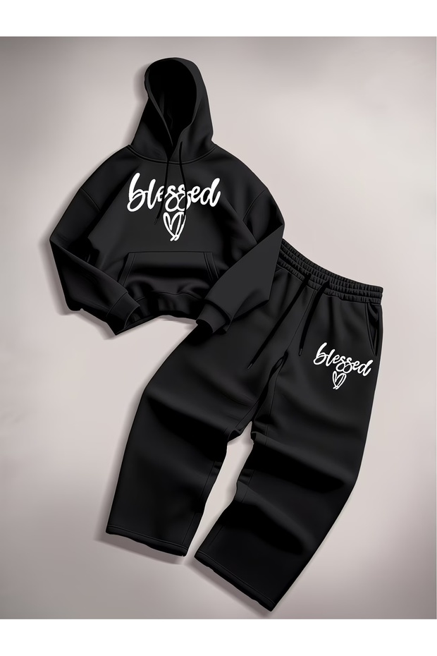 طقم بنطلون رياضي فضفاض بقلنسوة للجنسين مطبوع عليه Hearted Blessed بثلاثة خيوط