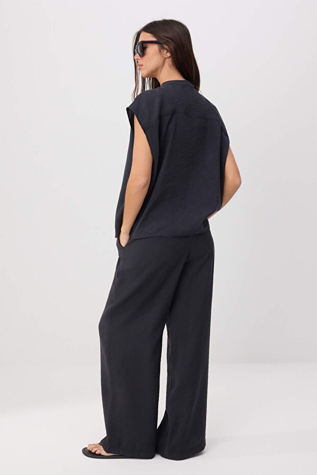 Siyah Oversize Bluz Pantolon Alt - Üst Takım TWOSS26AU00205 - 4