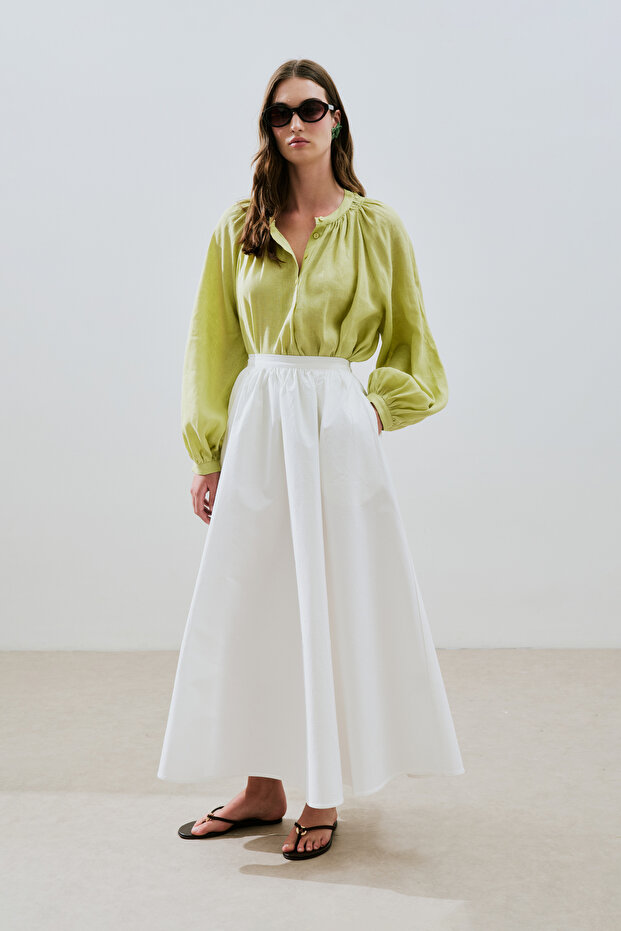 Lime shirt with thin linen collar