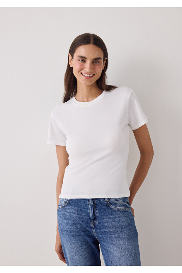 Kırık Beyaz Basic Slim Fit Tişört - 4