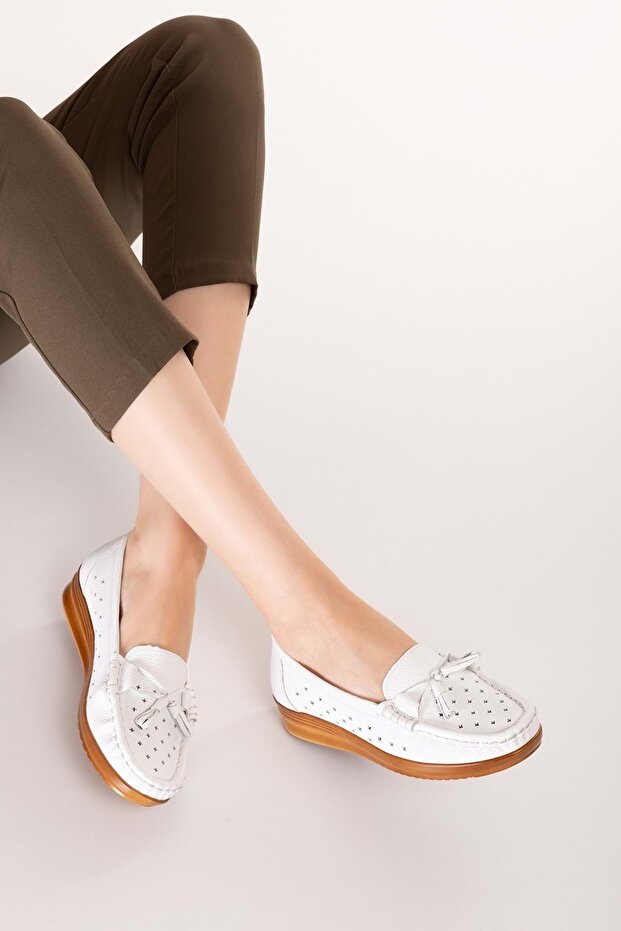 Women's Genuine Leather Comfortable Summer Perforated Casual Shoes Pyt.1300 White