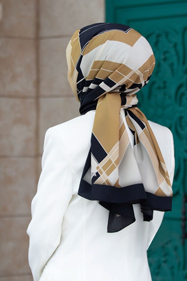 Crepe Geometric Patterned Black Color 75X195 Non-Fading Shawl