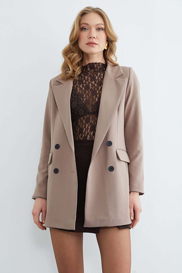 Belted Double-Breasted Collared Buttoned Jacket