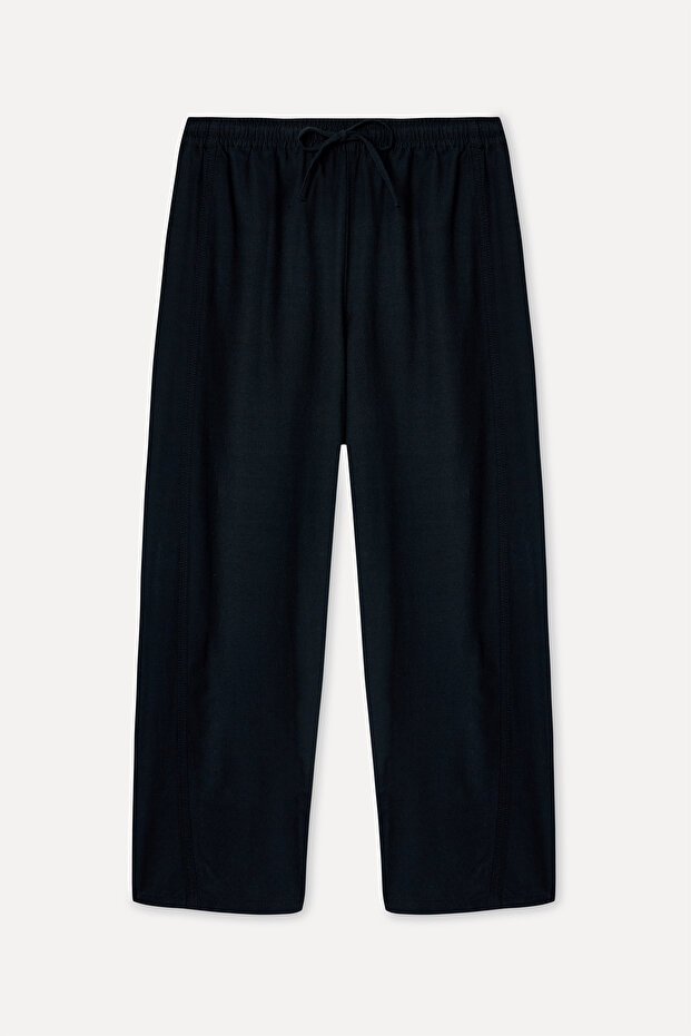 Women's Black Comfort Fit Chino Pants