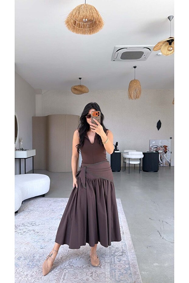 Brown Waist Triangular Belt Detailed Poplin Skirt