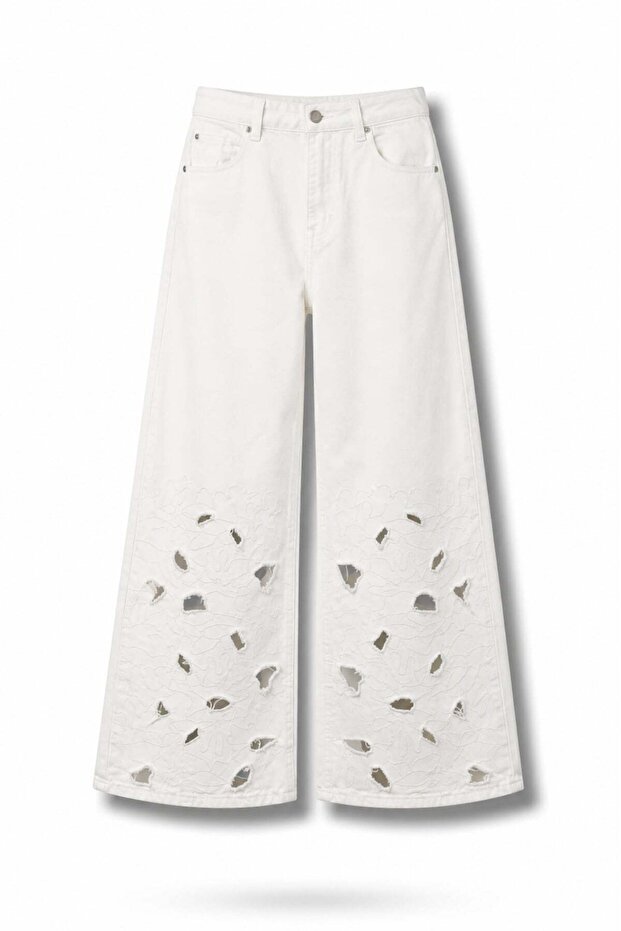 Ecru Floral Embroidered Wide Leg Jean 8272