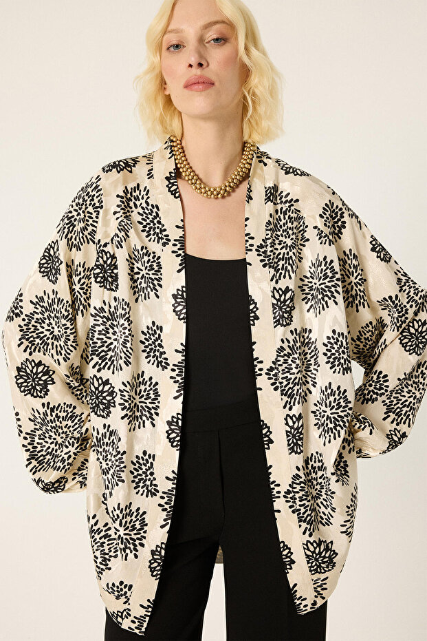 Patterned satin kimonos - 2