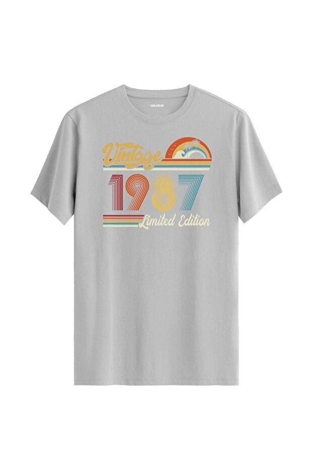 تي شيرت عتيق من عام 1987