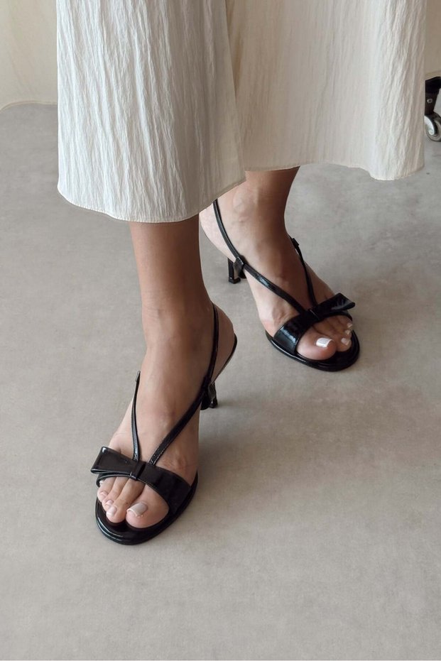Forewer Black Genuine Leather Heeled Shoes