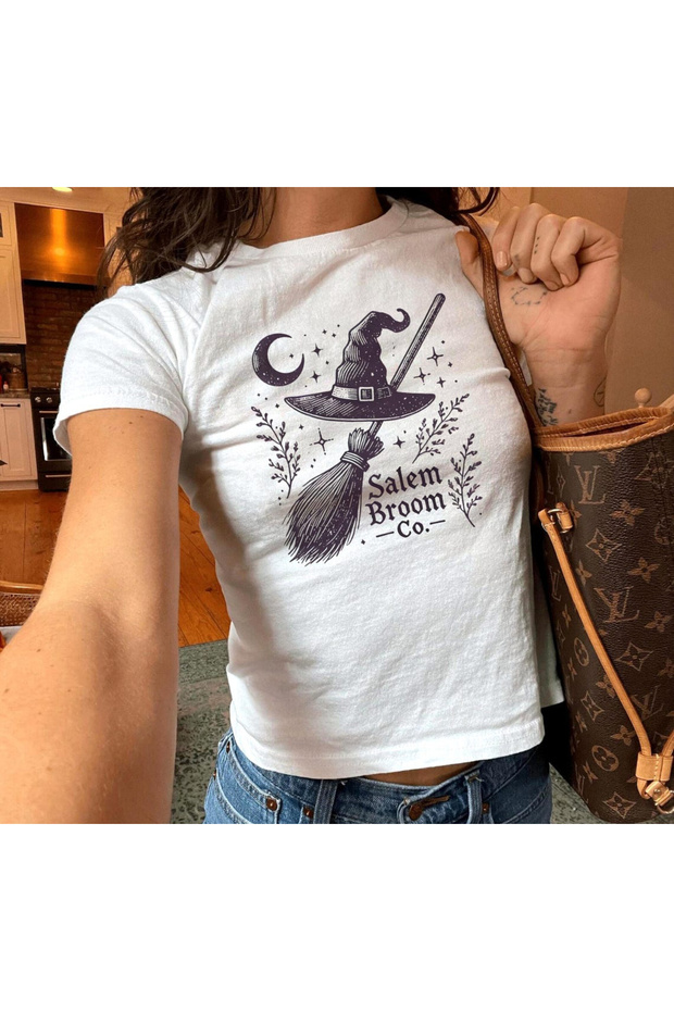 Salem Broom Co Printed Women's Body Tee