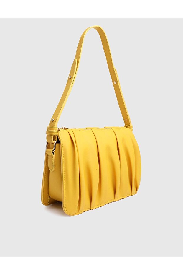 Skipp Leather Women's Yellow Shoulder Bag