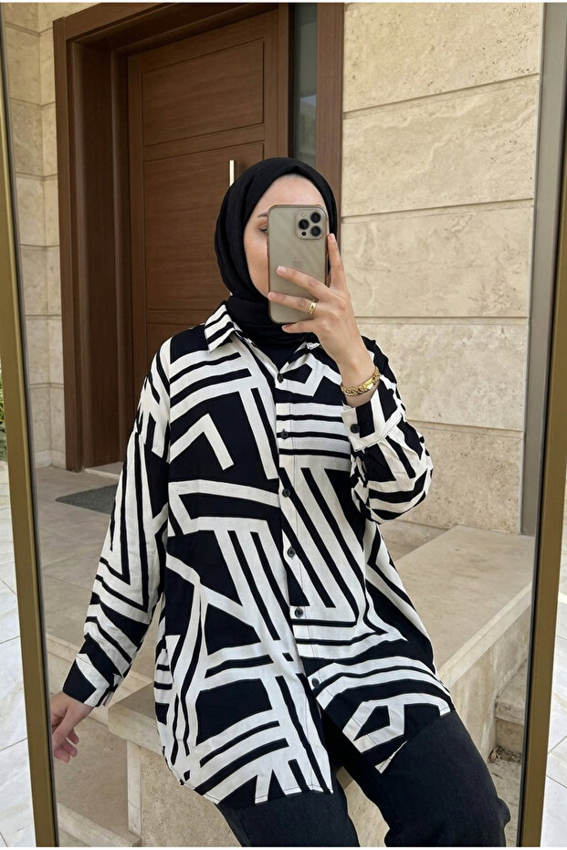 تونيك نسائي مريح بأزرار ونقشات متباينة (أمامي 80 / خلفي 85)
