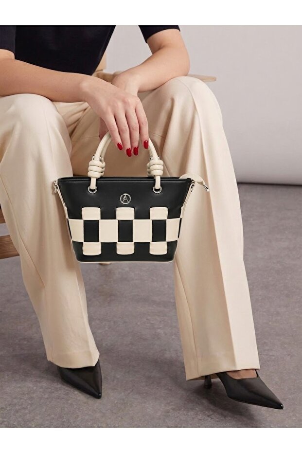 Knitted Detailed Small Shoulder Bag 19/15 cm