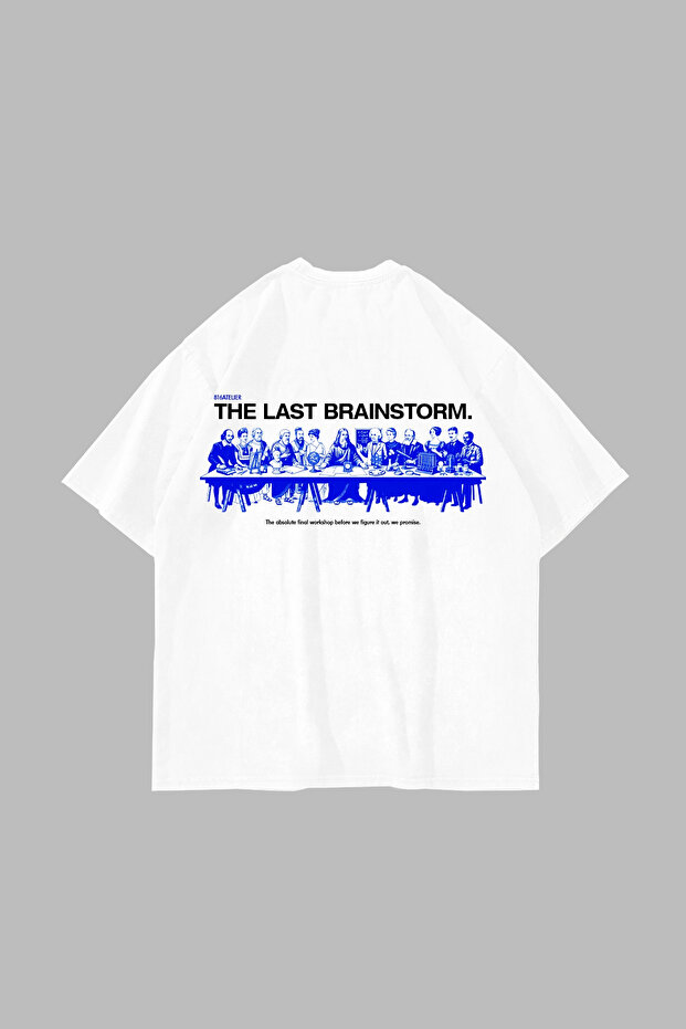 تيشيرت أبيض كبير الحجم مطبوع عليه The Last Brainstorm