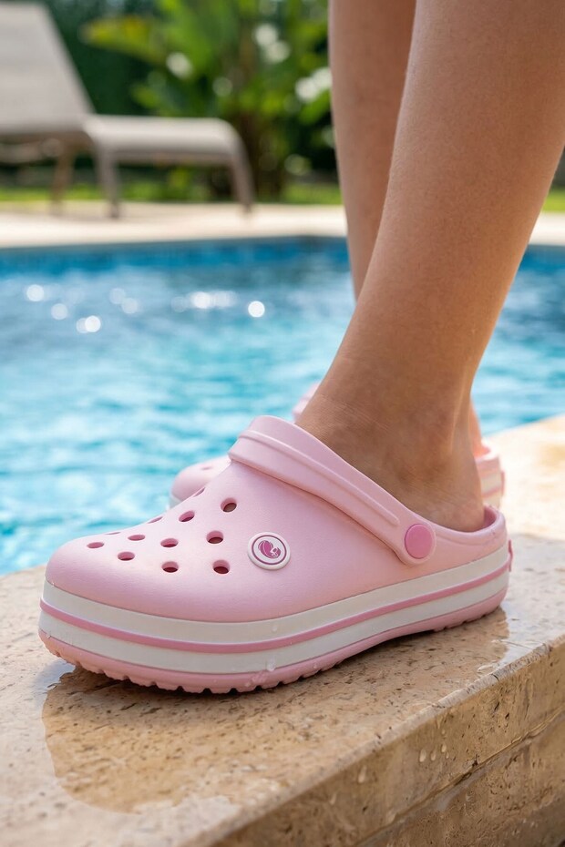 شبشب أطفال مريح تشريحيًا باللون الوردي