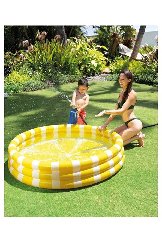 Zesty Lemon Pool