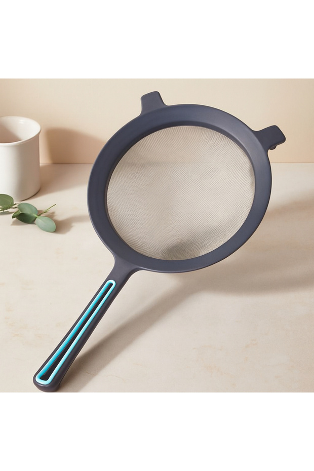 22 cm Plastic Strainer