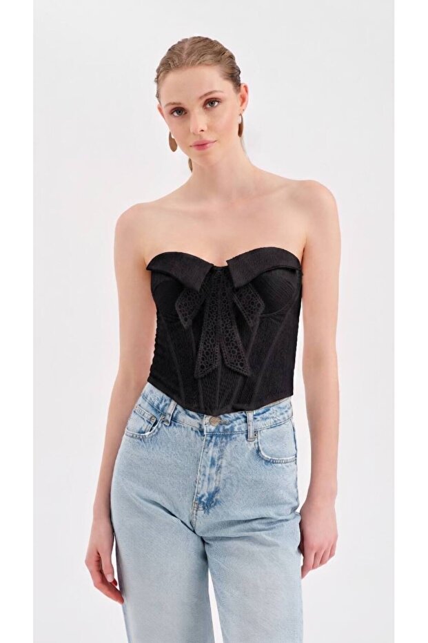 Women's Corset with Covered Bust and Underwire, Front Bow Detail Design
