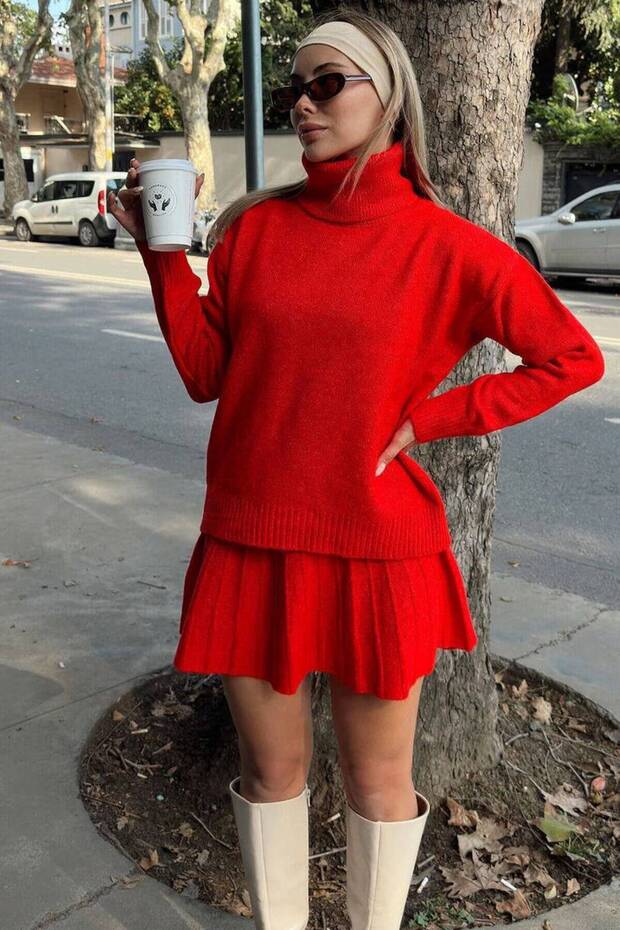 Women's Turtleneck Sweater-Women's Knitwear Top and Bottom Set with Pleated Skirt