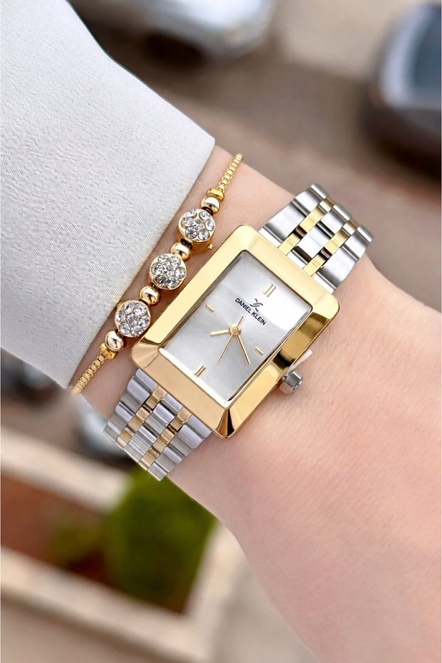 Gold Metallic Color 2 Years Warranty 22 mm Women Wrist Watch & Bracelet & Bangle