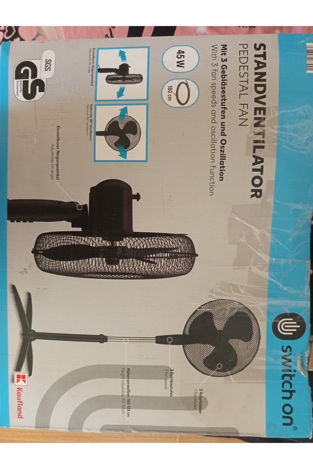 Ventilator cu picior