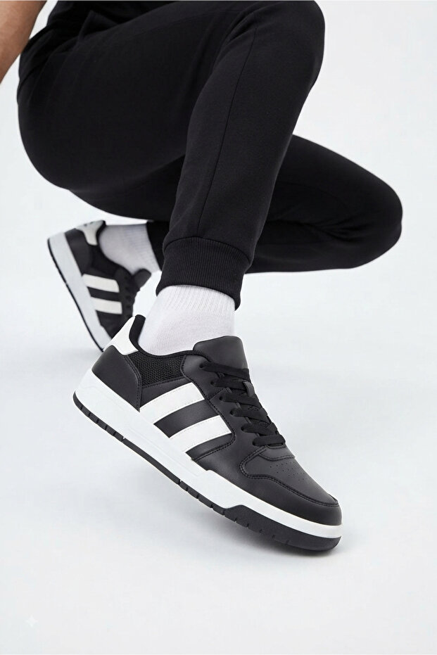 Zrk-X013 Exclusive Black and White Casual Men's Lace-Up Sneaker
