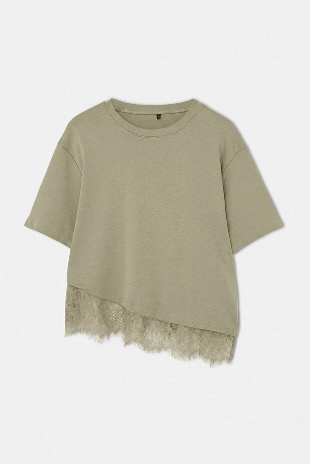 Yeşil Etek Ucu Dantel Detaylı Büyük Beden T-shirt TBBSS26BF00047 - 5
