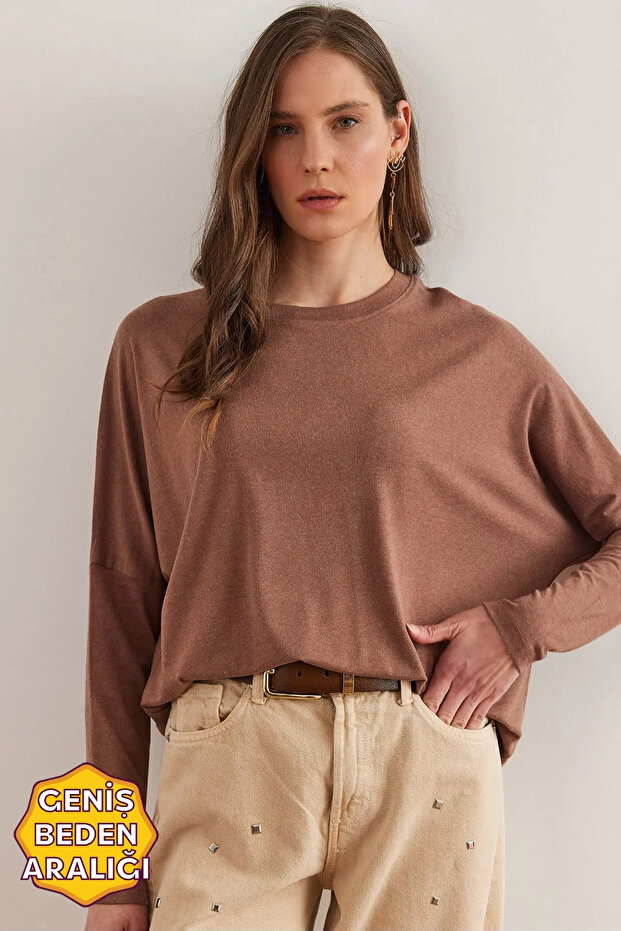 Women's Milk Coffee Crew Neck Bat Wool Viscose Blouse Blz- 19002801
