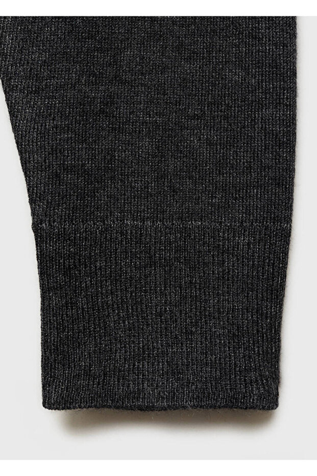 Strickjacke mit V-Ausschnitt - 5