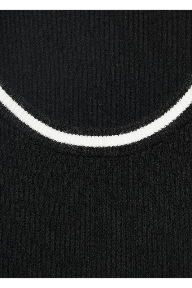 Strickbluse mit Kontrastdetails - 5