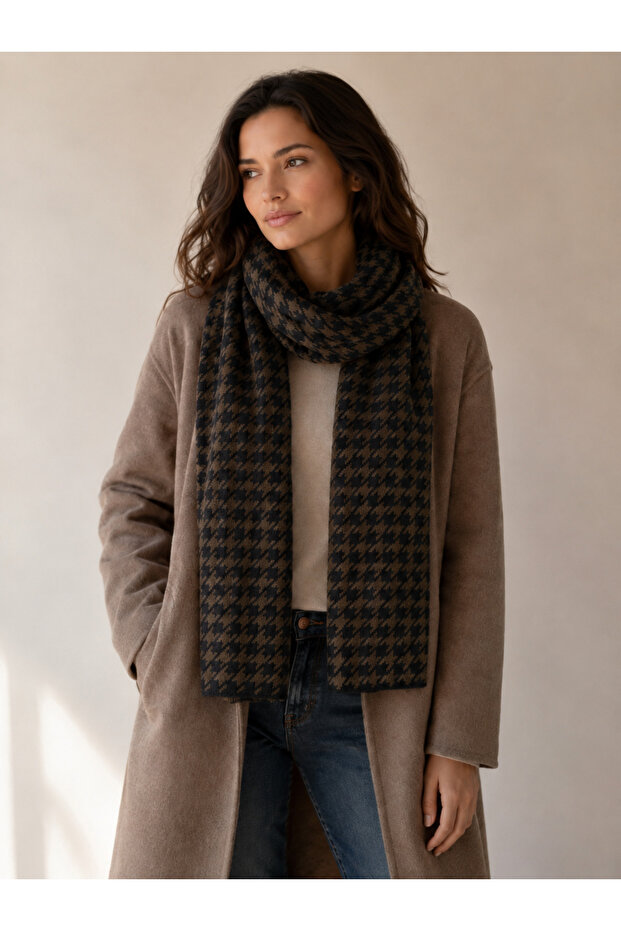 وشاح تريكو منقوش بنقشة Houndstooth
