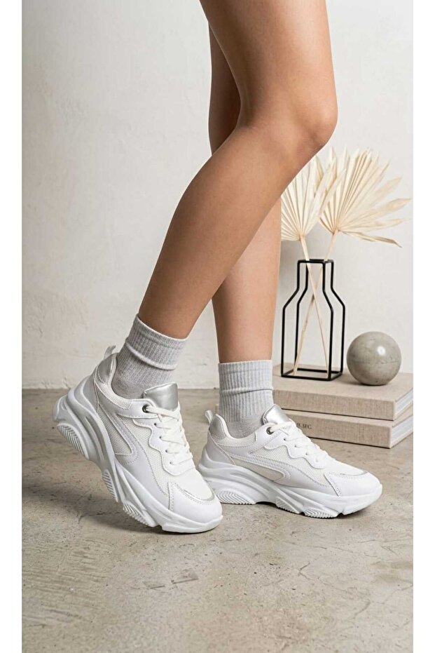 Melinta Black Very Light High Sole Women's Sneaker Shoes