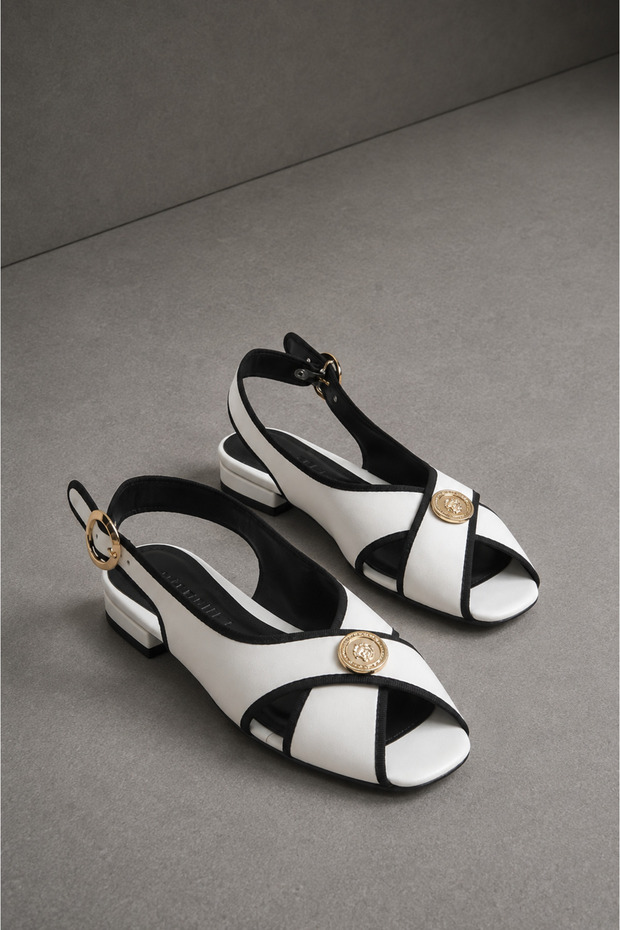 Rod White Skin Accessory Women's Sandals