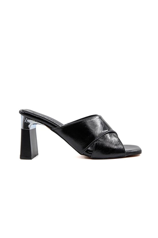 161 K84 Black Women's Slippers