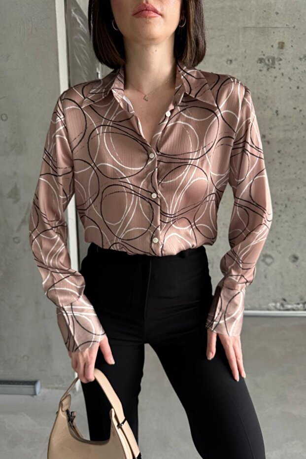 قميص MY FASHION بأكمام طويلة وأزرار وطباعة هندسية