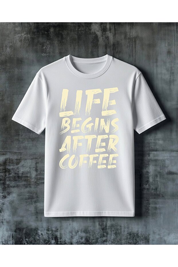 تي شيرت كبير الحجم مطبوع عليه "life begins coffee"