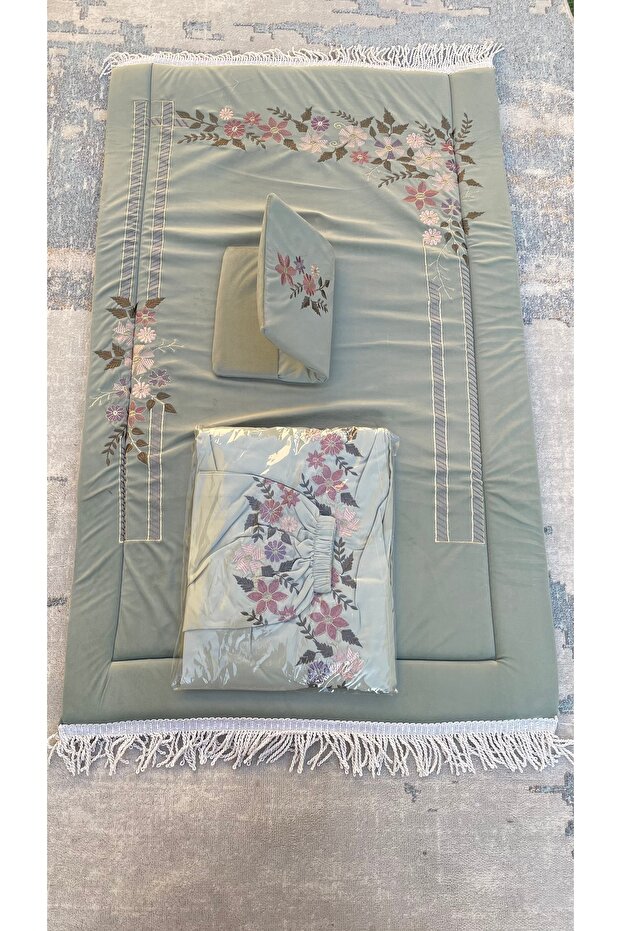 Gift (Prayer Set) - Green - 1